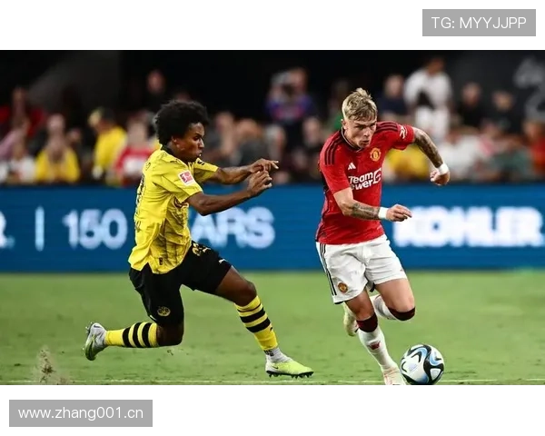 曼联成绩改善与问题积累并存,当前阶段表现稳定性面临考验 曼联成绩改善与问题积累并存,当前阶段表现稳定性面临考验