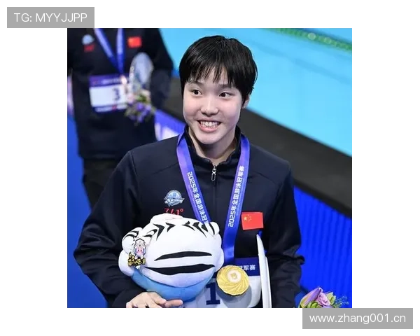 李冰洁比赛后直接换拖鞋，这架势比谁都随性啊，真不像冰上的姑娘了